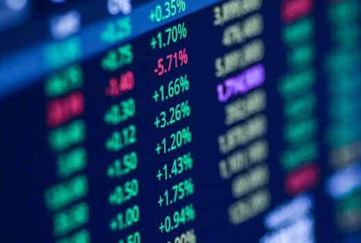 从“宽货币”到“宽信用”：股指期货的隐秘传导与财富密码