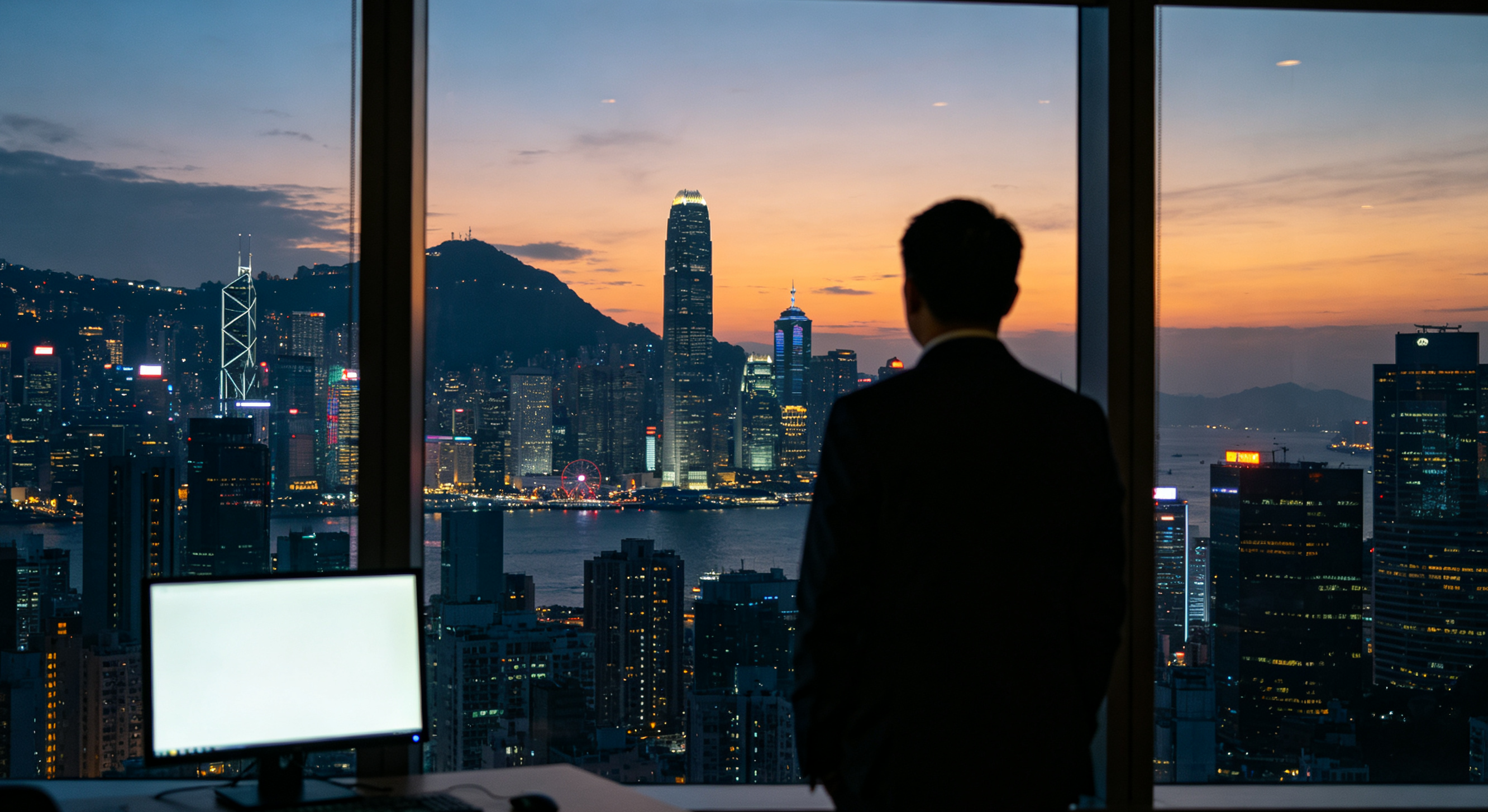 恒指期货复盘:两头拉扯的离岸市场,别被盘中假突破带偏节奏
